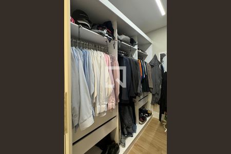 Apartamento para alugar com 95m², 2 quartos e 1 vagaCloset da suíte 1