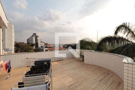 Apartamento à venda com 300m², 5 quartos e 4 vagasCobertura