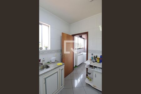 Apartamento à venda com 300m², 5 quartos e 4 vagasCozinha 1