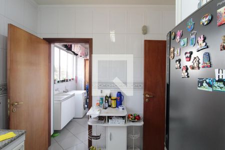 Apartamento à venda com 300m², 5 quartos e 4 vagasCozinha 1