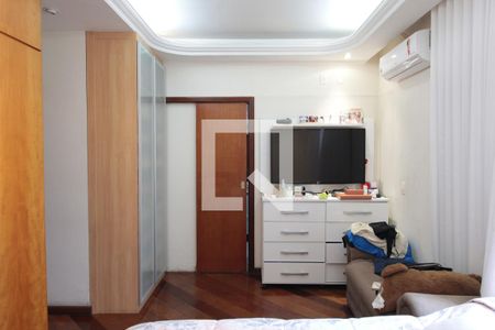 Apartamento à venda com 300m², 5 quartos e 4 vagasSuíte 1