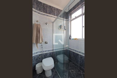 Apartamento à venda com 300m², 5 quartos e 4 vagasBanheiro da Suíte 2