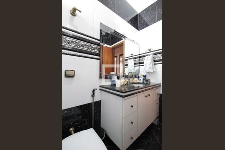 Apartamento à venda com 300m², 5 quartos e 4 vagasBanheiro Social