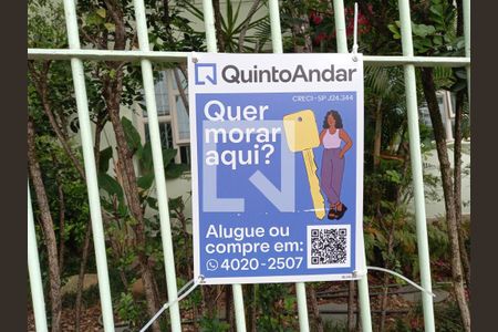 Casa de condomínio à venda com 250m², 4 quartos e 4 vagas Casa de condomínio à venda com 250m², 4 quartos e 4 vagasPlaca