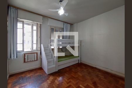 Apartamento à venda com 135m², 4 quartos e sem vaga Apartamento à venda com 135m², 4 quartos e sem vagaSuíte