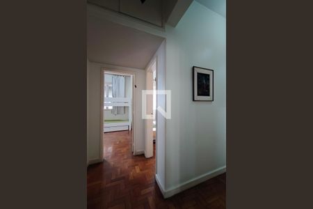 Apartamento à venda com 135m², 4 quartos e sem vaga Apartamento à venda com 135m², 4 quartos e sem vagaCorredor