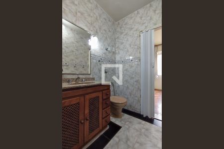 Apartamento à venda com 135m², 4 quartos e sem vaga Apartamento à venda com 135m², 4 quartos e sem vagaBanheiro da suíte