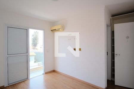 Casa de condomínio à venda com 159m², 2 quartos e 2 vagasSuíte 1