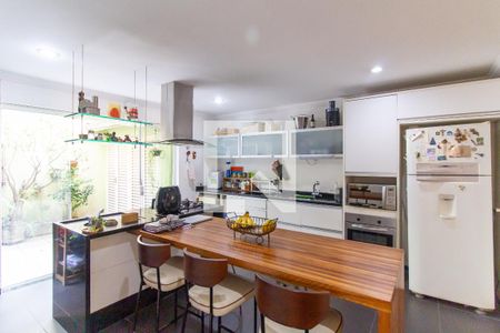 Casa à venda com 192m², 3 quartos e 2 vagasCozinha