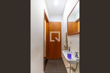 Casa à venda com 192m², 3 quartos e 2 vagasLavabo