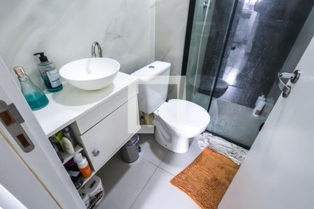 Apartamento à venda com 39m², 2 quartos e 1 vaga Apartamento à venda com 39m², 2 quartos e 1 vagaBanheiro