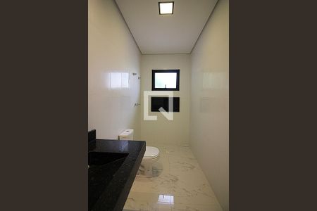 Casa à venda com 175m², 3 quartos e 4 vagasSuíte 1 Banheiro