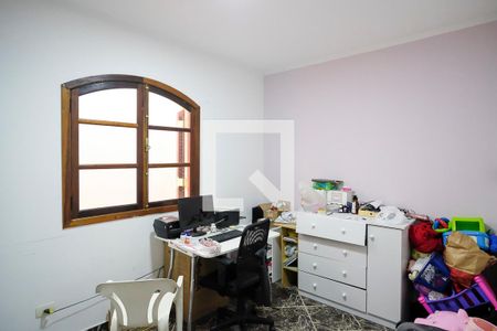 Casa à venda com 185m², 3 quartos e 2 vagasQuarto 2