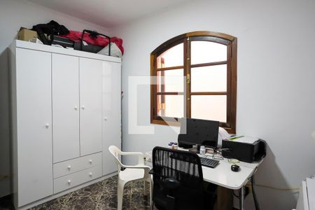 Casa à venda com 185m², 3 quartos e 2 vagasQuarto 2