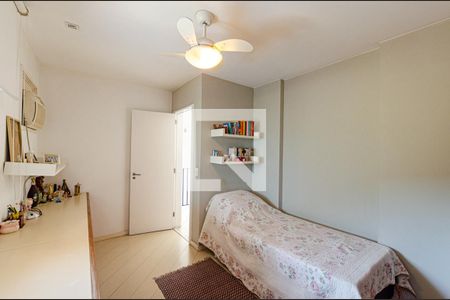 Apartamento à venda com 70m², 3 quartos e 2 vagasQuarto 2