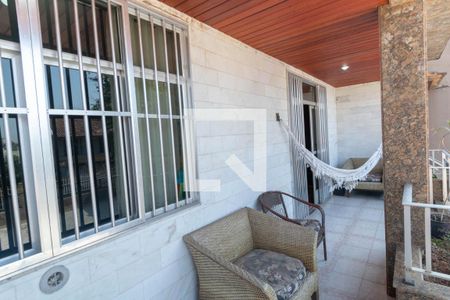 Varanda de casa para alugar com 3 quartos, 240m² em Pitangueiras, Rio de Janeiro