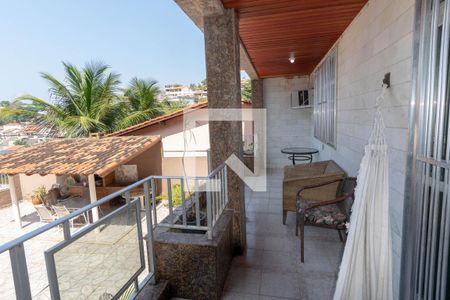 Varanda de casa para alugar com 3 quartos, 240m² em Pitangueiras, Rio de Janeiro