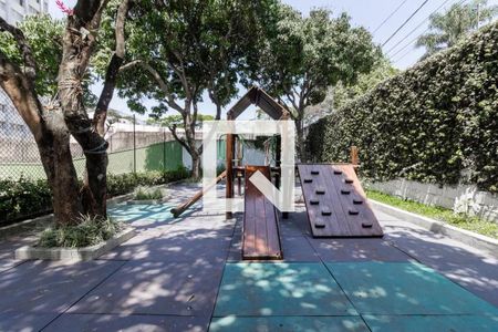 Apartamento à venda com 140m², 3 quartos e 3 vagas Apartamento à venda com 140m², 3 quartos e 3 vagasÁrea Comum - Playground