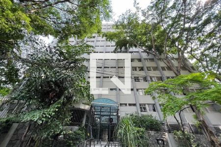 Apartamento à venda com 140m², 3 quartos e 3 vagas Apartamento à venda com 140m², 3 quartos e 3 vagasFachada