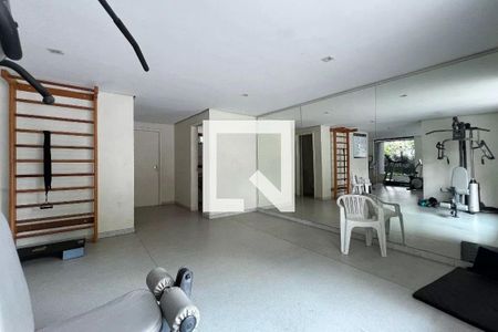 Apartamento à venda com 140m², 3 quartos e 3 vagas Apartamento à venda com 140m², 3 quartos e 3 vagasÁrea comum - Academia