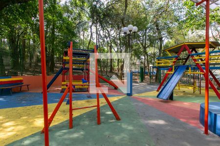 Apartamento à venda com 44m², 2 quartos e 1 vaga Apartamento à venda com 44m², 2 quartos e 1 vagaÁrea Comum - Playground
