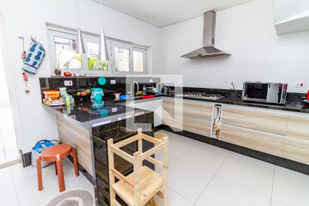 Casa à venda com 390m², 4 quartos e 2 vagasCozinha