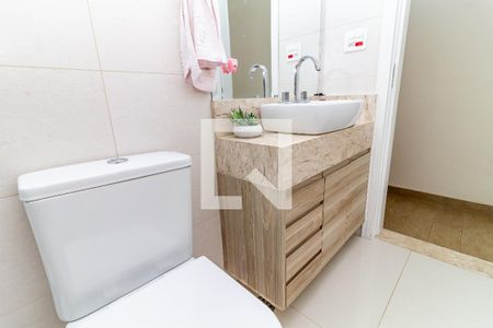 Casa à venda com 390m², 4 quartos e 2 vagasBanheiro