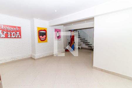 Casa à venda com 390m², 4 quartos e 2 vagasSalão de Festas