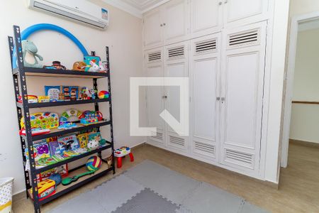 Casa à venda com 390m², 4 quartos e 2 vagasQuarto 2