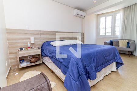 Casa à venda com 390m², 4 quartos e 2 vagasSuíte