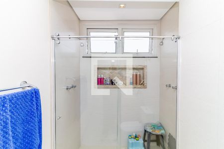 Casa à venda com 390m², 4 quartos e 2 vagasBanheiro da Suíte