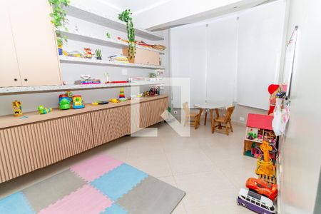 Casa à venda com 390m², 4 quartos e 2 vagasSuíte 2 / Esritório