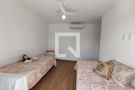 Casa à venda com 142m², 3 quartos e 2 vagas Casa à venda com 142m², 3 quartos e 2 vagasSuíte 2