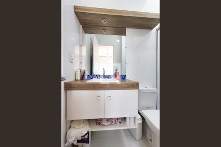 Casa à venda com 142m², 3 quartos e 2 vagas Casa à venda com 142m², 3 quartos e 2 vagasBanheiro da Suíte