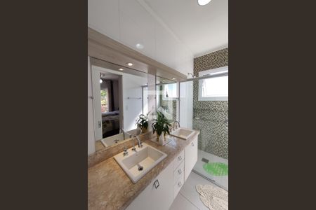 Casa à venda com 142m², 3 quartos e 2 vagas Casa à venda com 142m², 3 quartos e 2 vagasBanheiro da Suíte 3