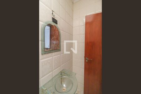 Casa à venda com 250m², 3 quartos e 5 vagas Casa à venda com 250m², 3 quartos e 5 vagasLavabo