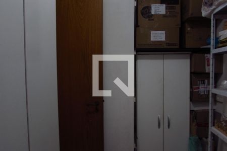 Casa à venda com 250m², 3 quartos e 4 vagasQuarto de Serviço