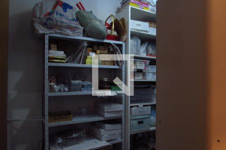 Casa à venda com 250m², 3 quartos e 4 vagasQuarto de Serviço