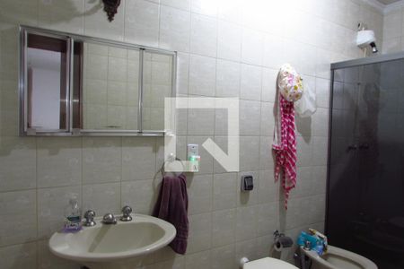 Casa à venda com 250m², 3 quartos e 4 vagasBanheiro Suíte 1