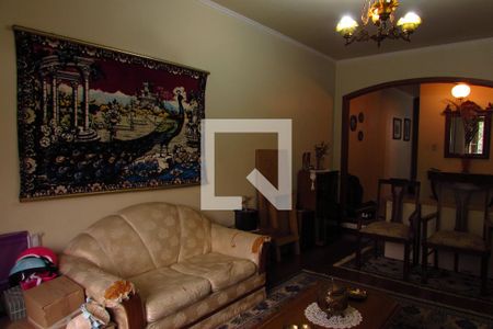 Casa à venda com 250m², 3 quartos e 4 vagasSala