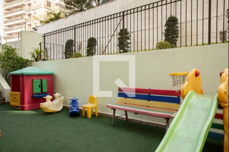 Apartamento à venda com 145m², 3 quartos e 2 vagasÁrea comum - Playground