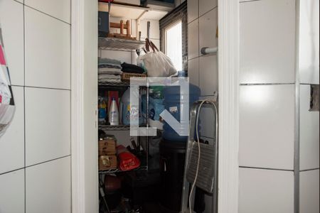 Apartamento à venda com 145m², 3 quartos e 2 vagasBanheiro de Serviço