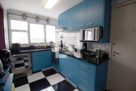 Apartamento à venda com 101m², 3 quartos e 2 vagas Apartamento à venda com 101m², 3 quartos e 2 vagasCozinha