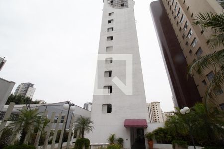 Apartamento à venda com 101m², 3 quartos e 2 vagas Apartamento à venda com 101m², 3 quartos e 2 vagasFachada