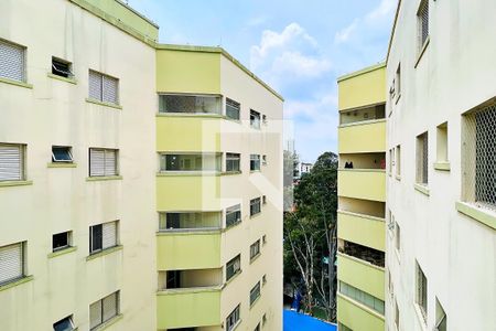 Apartamento à venda com 65m², 2 quartos e 1 vaga Apartamento à venda com 65m², 2 quartos e 1 vagaVista da Varanda da Sala