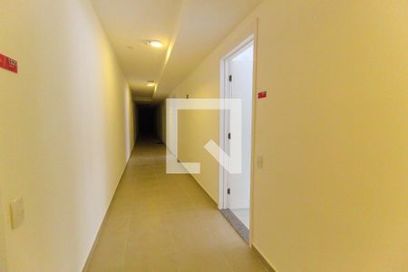 Apartamento para alugar com 36m², 2 quartos e sem vaga Apartamento para alugar com 36m², 2 quartos e sem vagaHall