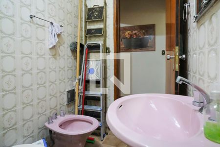 Casa à venda com 191m², 3 quartos e 2 vagasBanheiro 1