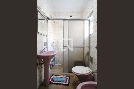 Casa à venda com 191m², 3 quartos e 2 vagasBanheiro da suíte