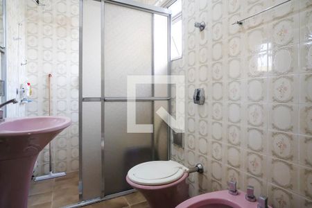 Casa à venda com 191m², 3 quartos e 2 vagasBanheiro da suíte