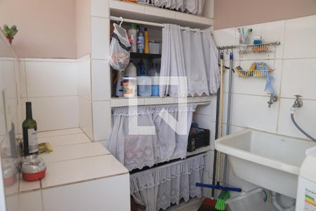 Casa à venda com 200m², 8 quartos e 4 vagasLavanderia - Casa 1